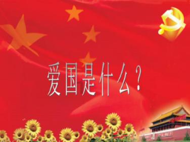 女子凌晨醉酒欲打车回家 民警及时救助